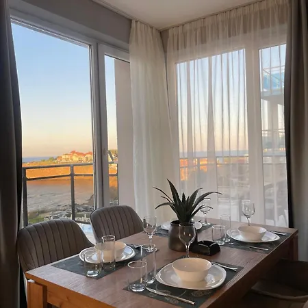 Infinity - Panoramic Sea View Aparthotel 3*