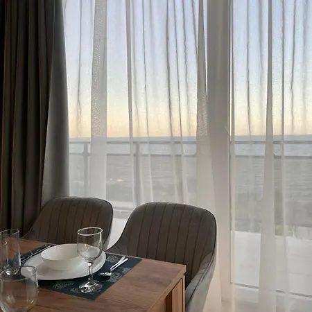 Infinity - Panoramic Sea View Aparthotel